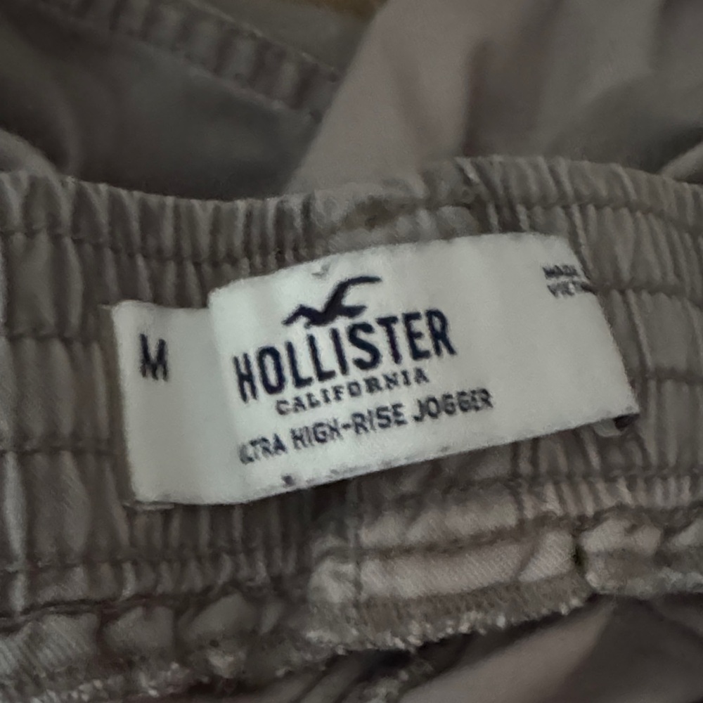 Hollister Gray Camouflage High Waisted Faux Drawstring Joggers - Picture 7 of 9